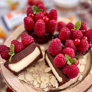Recipe preview Blackberry cheesecake with raspberries