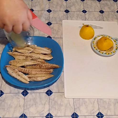 Sgombro marinato alla siciliana - procedimento 1