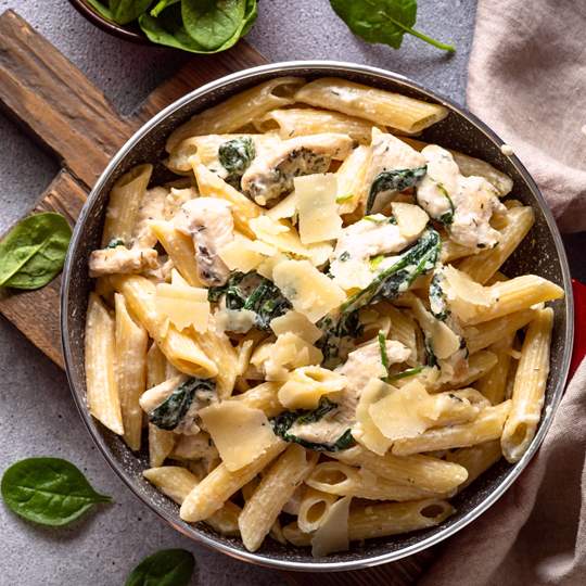 Anteprima ricetta Pasta con pollo e spinaci