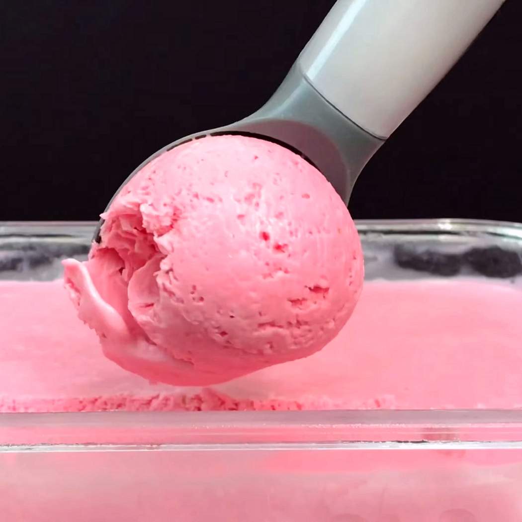 Gelato alla fragola