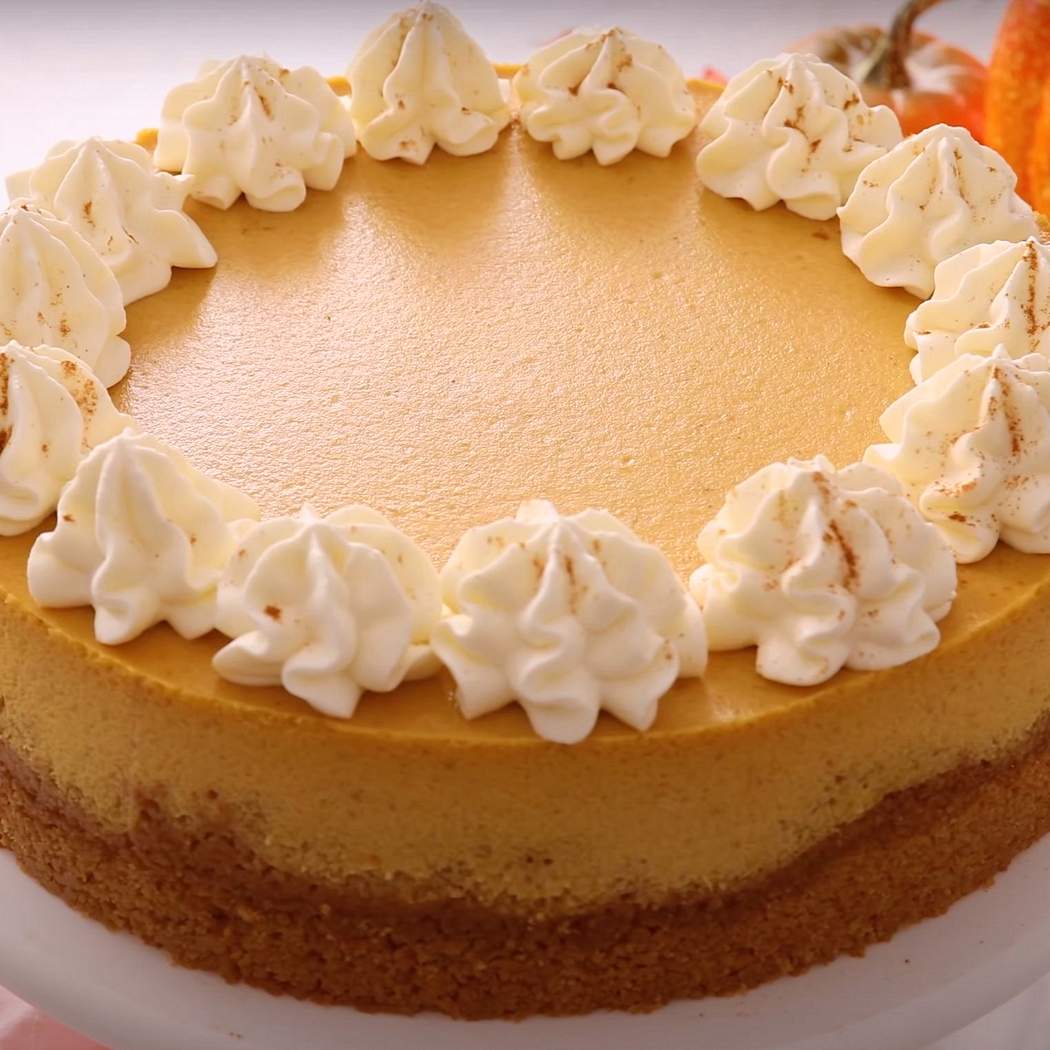 Ricetta facile e veloce della cheesecake alla zucca per Halloween