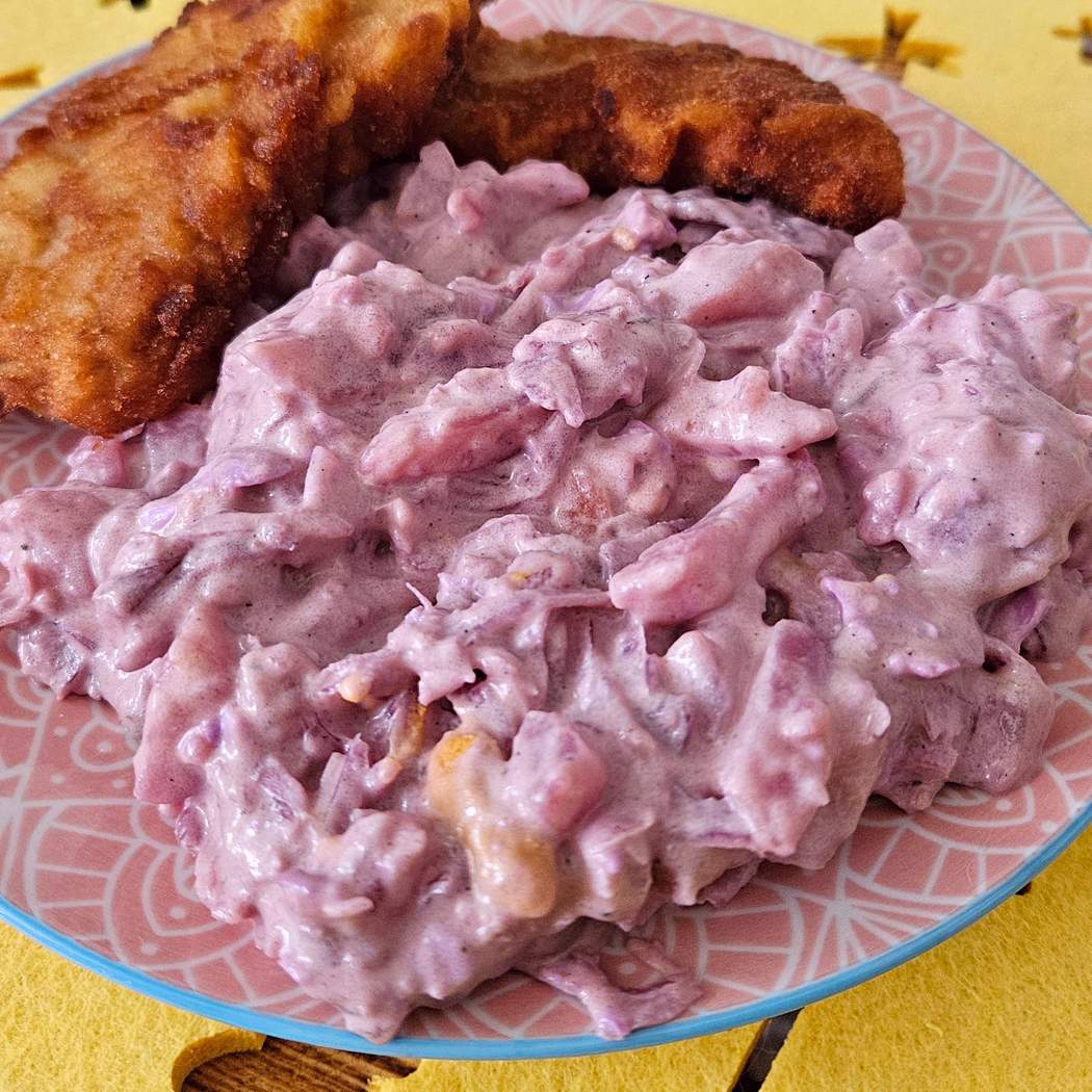 Zemiakový šalát s vajíčkom a tatárskou omáčkou