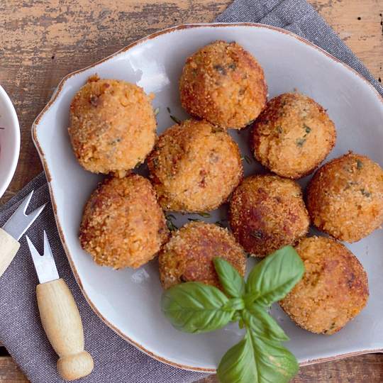 Anteprima ricetta Fasírtgolyós partifalatok