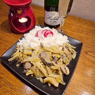 Previsualización de la receta Salteado de cerdo con champiñones y col