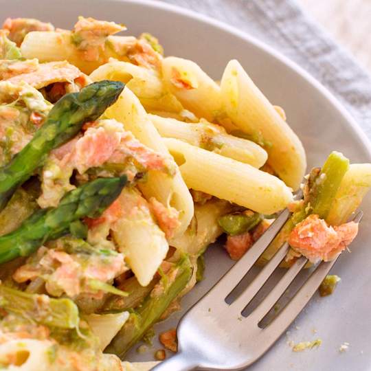 Anteprima ricetta Penne con Asparagi e Salmone
