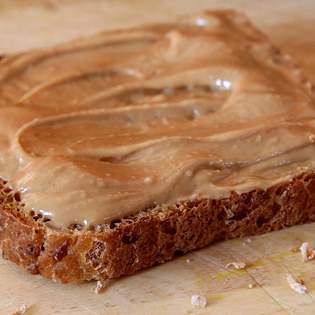 Previsualización de la receta Cómo hacer mantequilla de cacahuete cremosa y suave