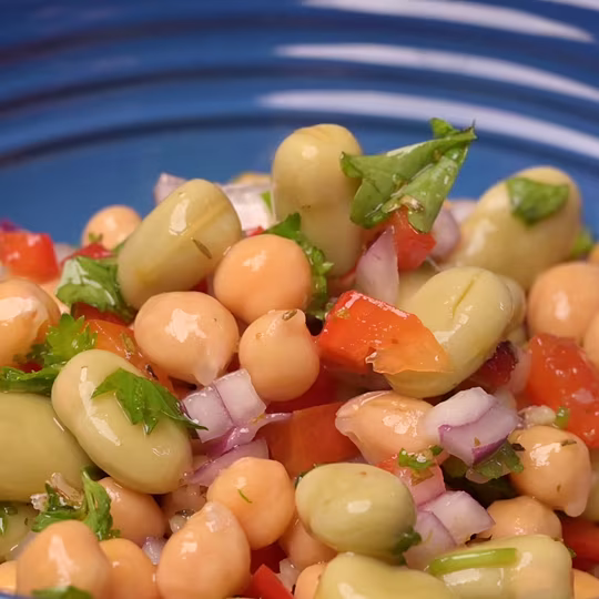 Anteprima ricetta Insalata alle fave estiva