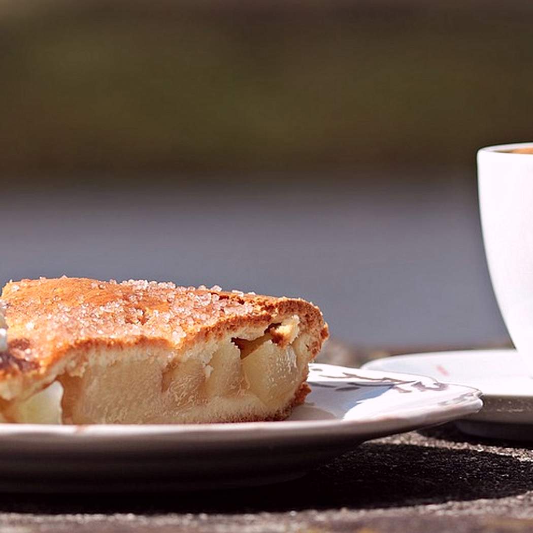 Fedett almás pite a tálcáról - nagymama receptje
