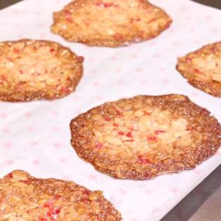 Recipe preview Crunchy and tasty Florentines cookies recipe