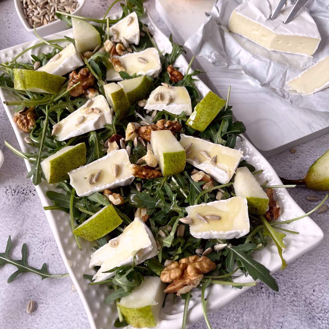 Körte és camembert szalád