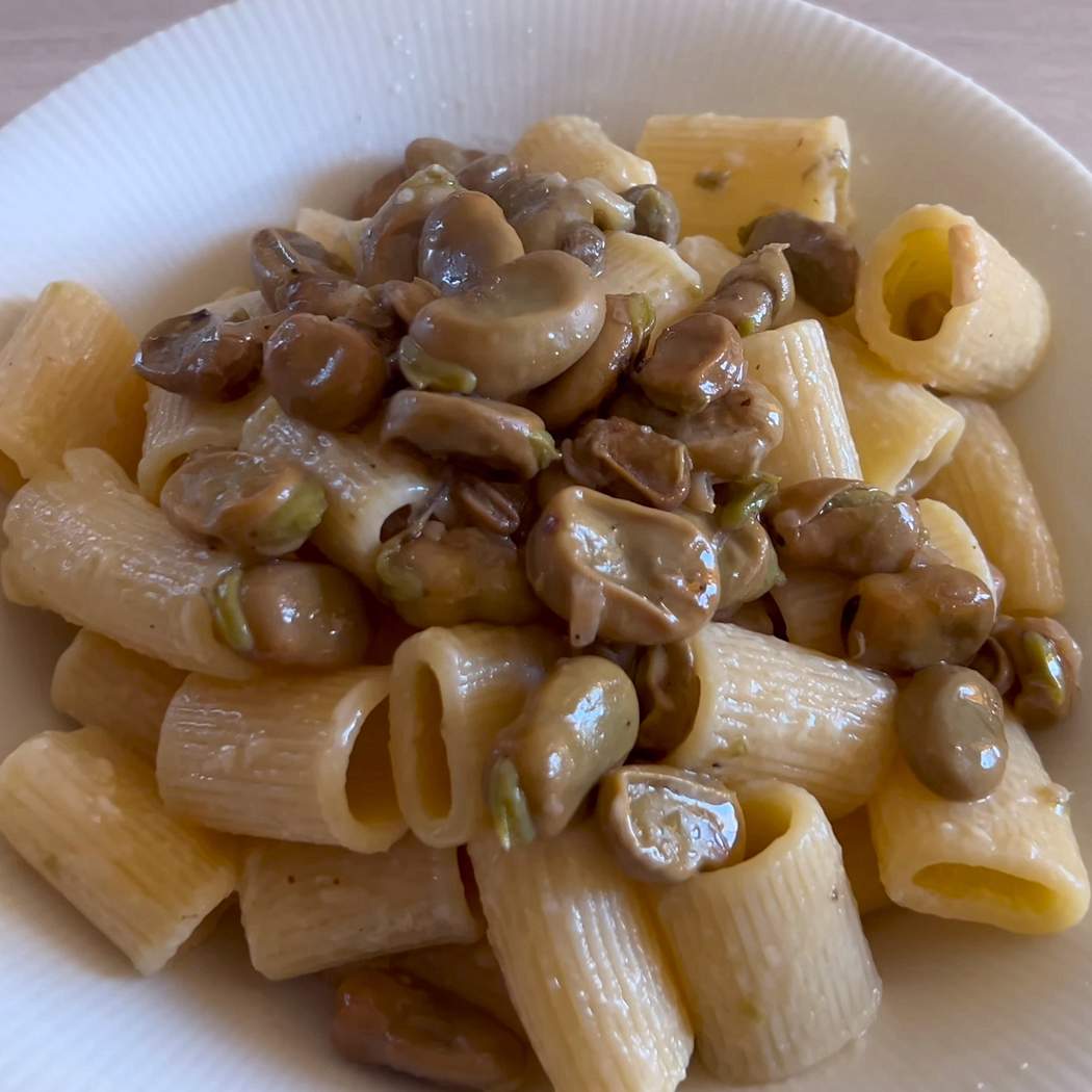 Pasta con le fave fresche