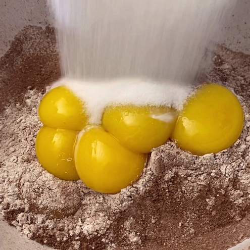 Torta al cioccolato e caffè per Halloween - procedimento 1