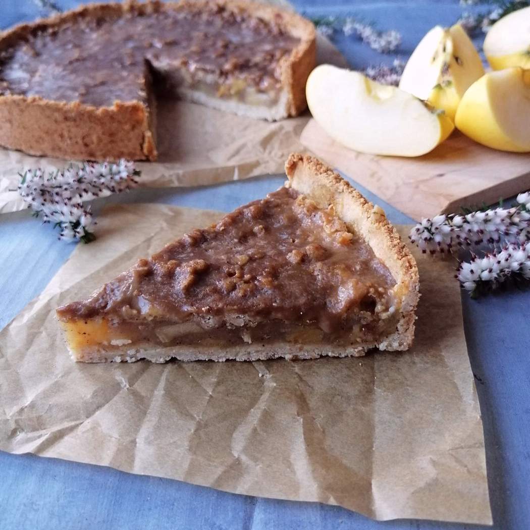 Almás torta karamellel