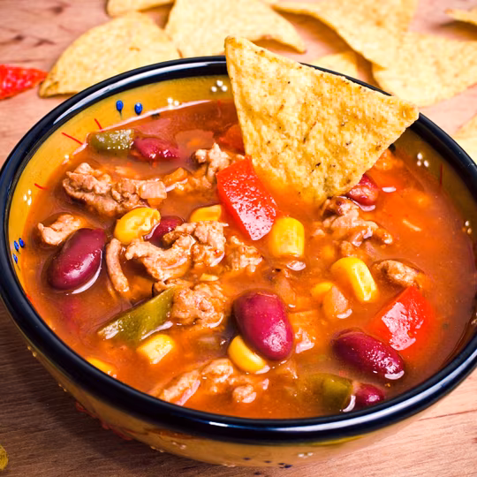 Anteprima ricetta Zuppa messicana con carne e tacos