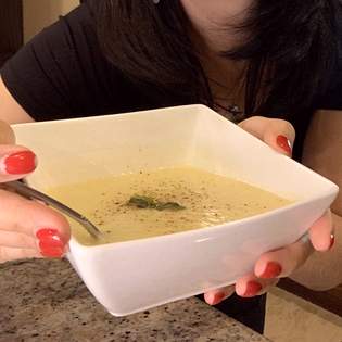 Recipe preview Traditional French Creamy Potato Leek Soup