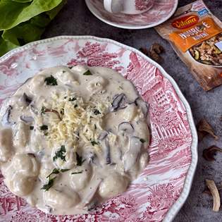 Previsualización de la receta Gnocchi en salsa de queso y champiñones