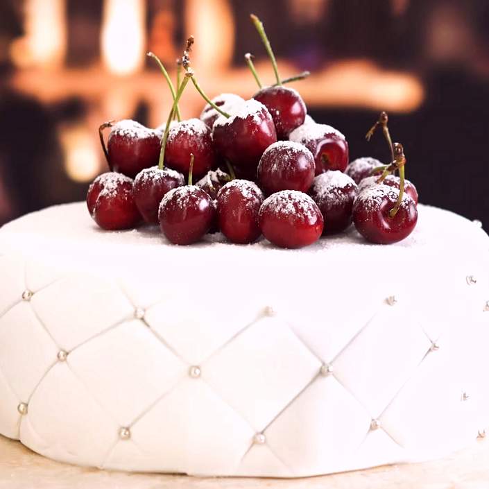 Pastel de frutas navideño sencillo