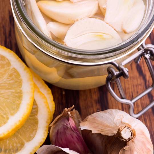 Voorvertoning van recept Knoflooksiroop met honing en citroen