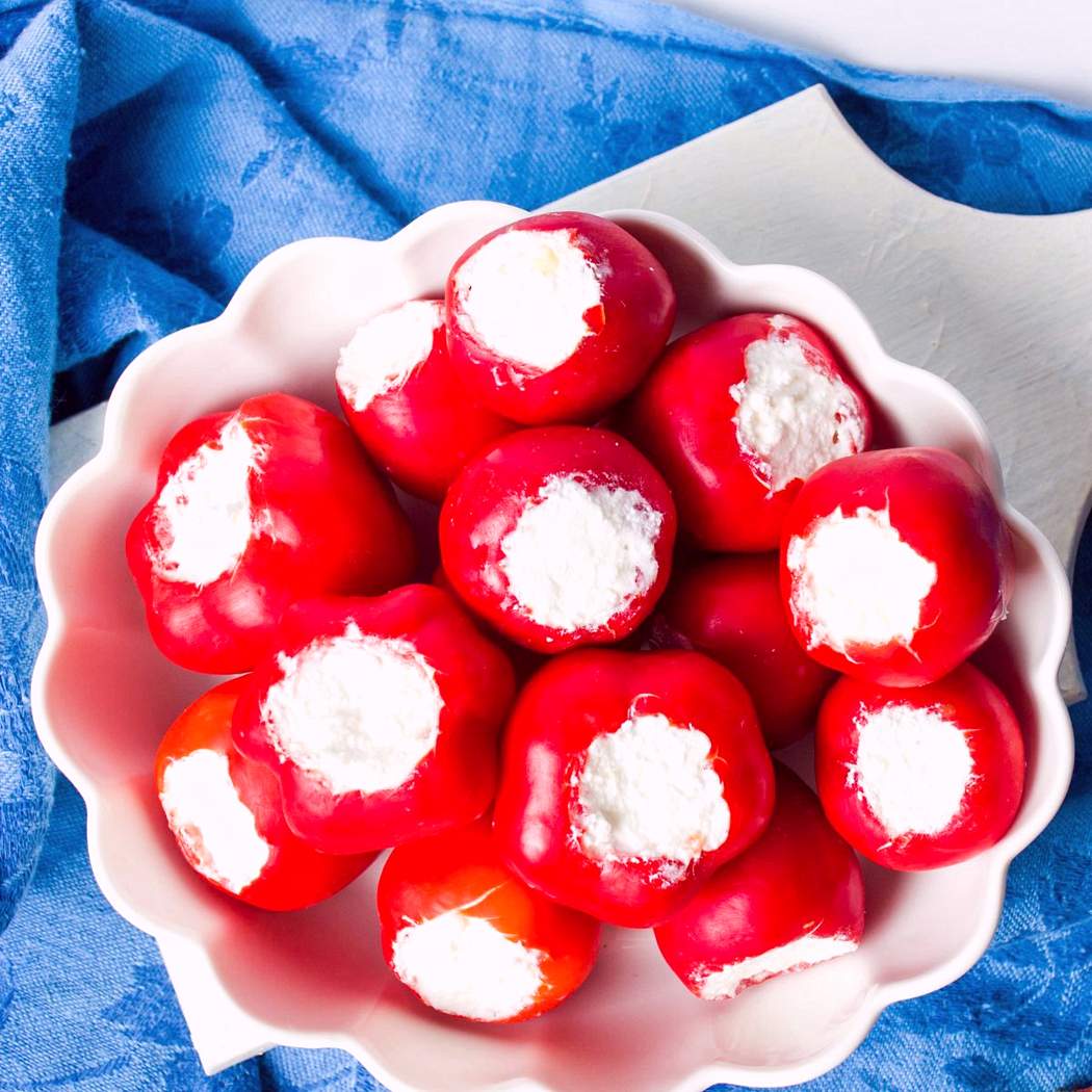 Peperoncini ripieni di formaggio