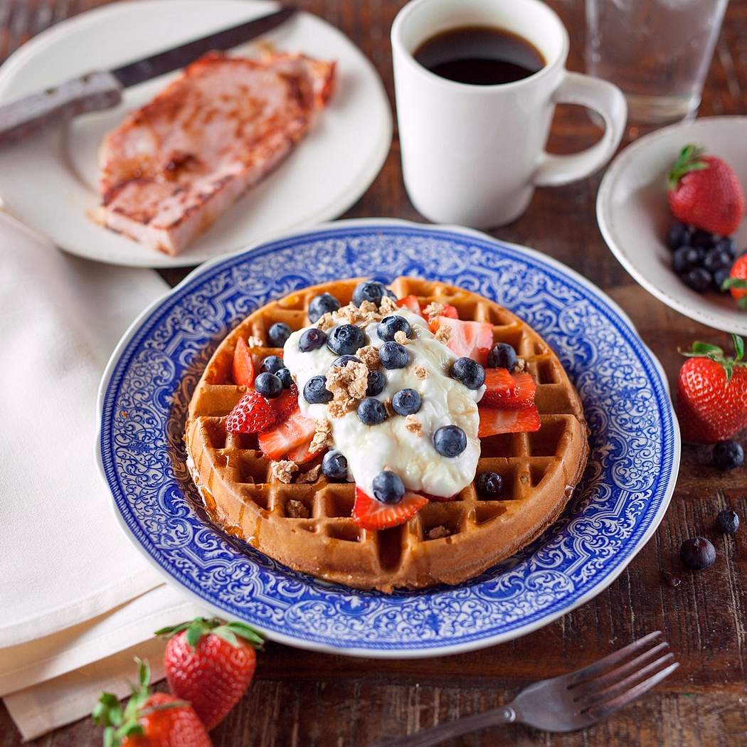 Facile ricetta dei waffle per la colazione fatti in casa