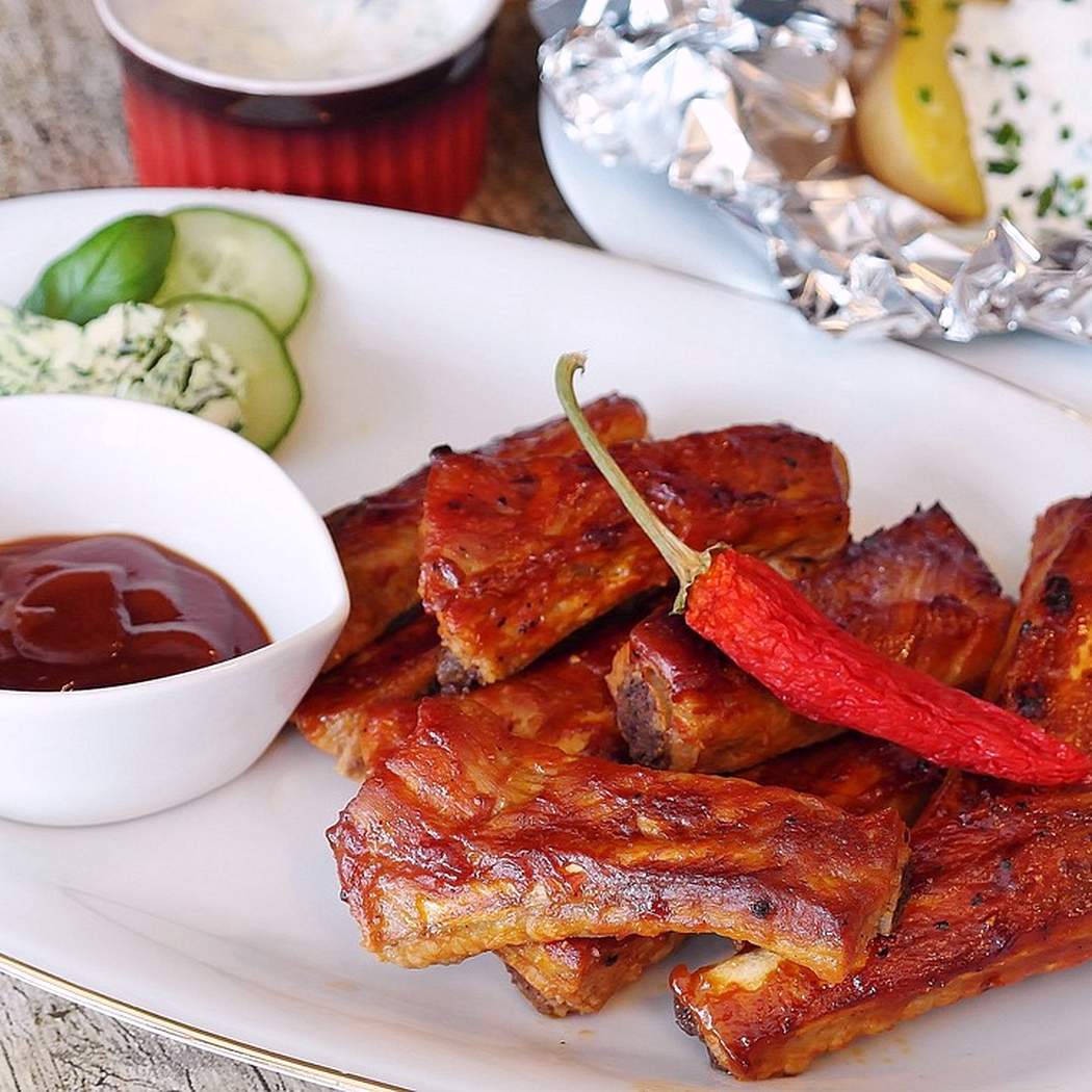 Jak zrobić wędzony sos barbecue chipotle od podstaw?