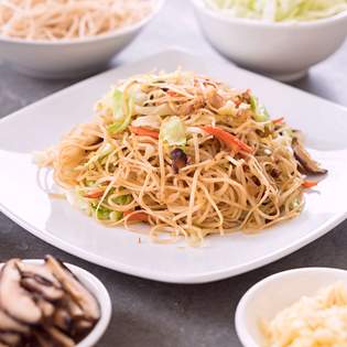 Recipe preview Crispy Crunchy Fried Noodle Salad