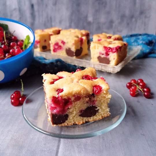 Anteprima ricetta Torta con budino e ribes