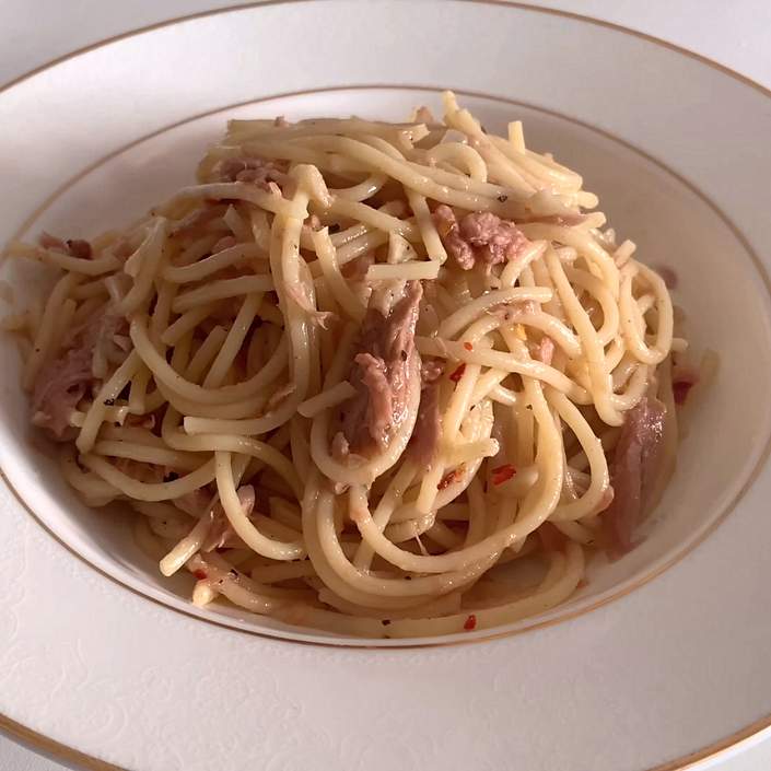 Ricetta facile per la pasta con tonno fresco