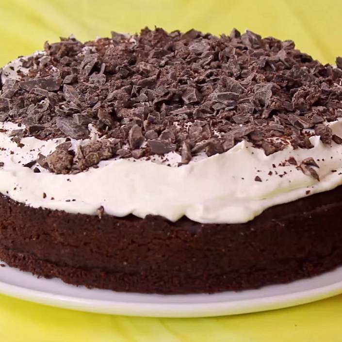 Traditional American Mississippi mud cake recipe