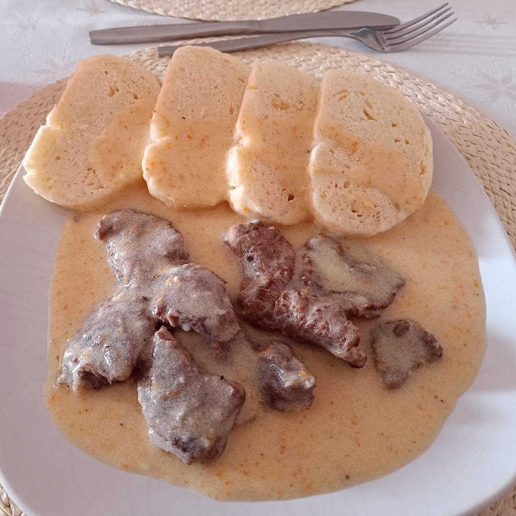 Hovädzie mäso s chrenovou omáčkou