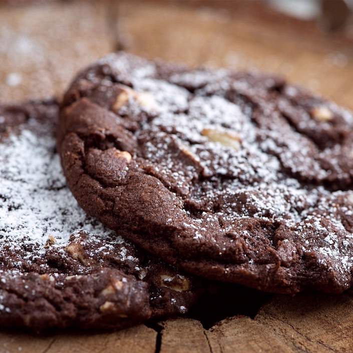 Weihnachtliche Schokokekse mit Nüssen Rezept