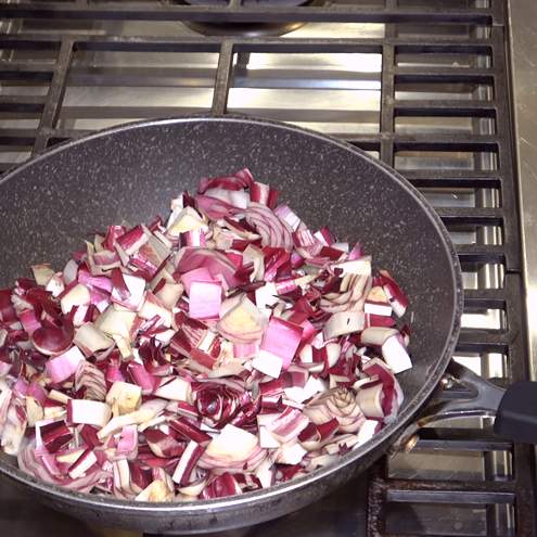 Radicchio in padella - procedimento 1