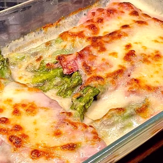 Anteprima ricetta Asparagi al forno con uova e prosciutto