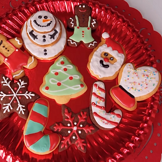Anteprima ricetta Biscotti di Natale glassati