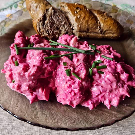 Náhľad receptu Domáci cviklový šalát so zemiakmi – lacný a sýty