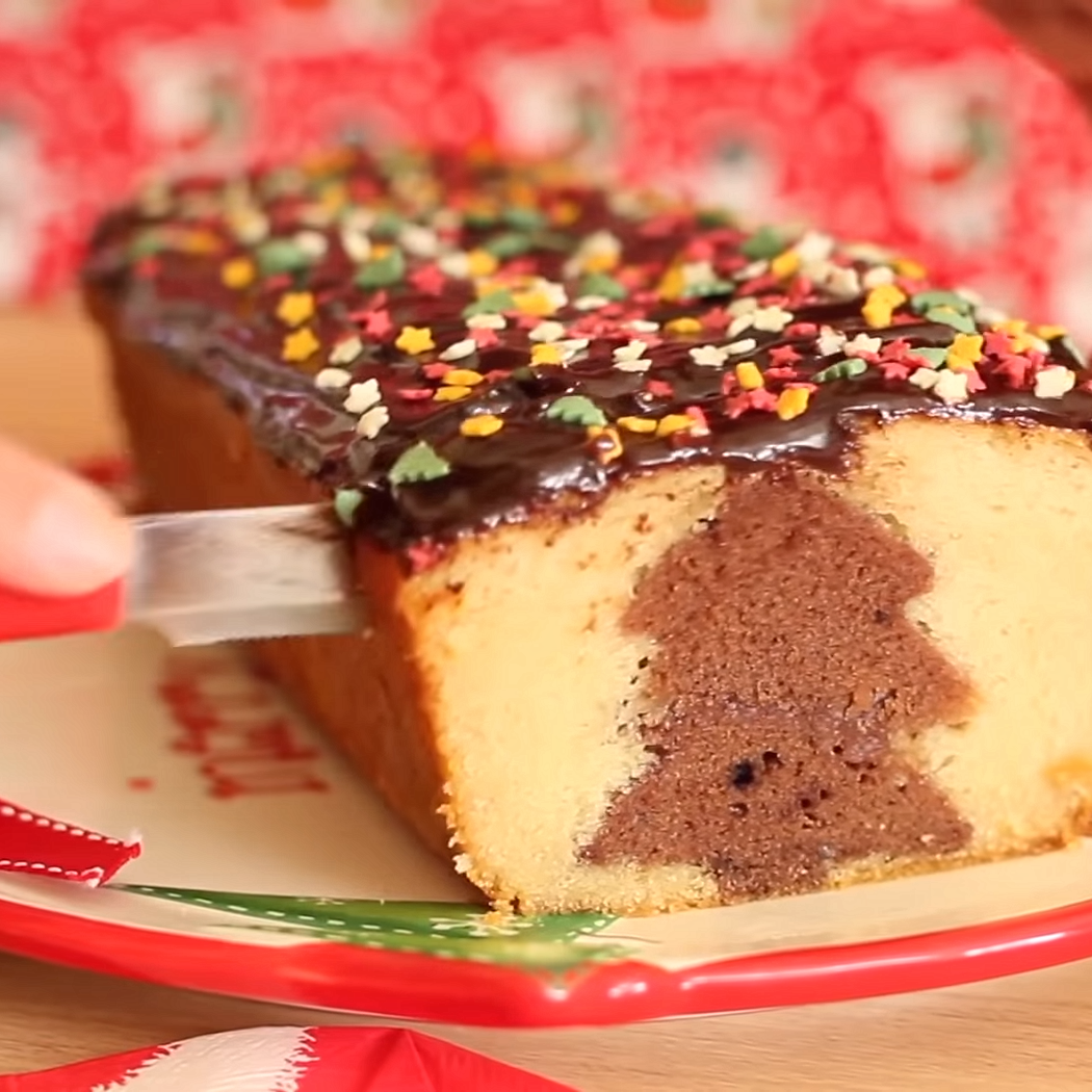 Plumcake con sorpresa di natale