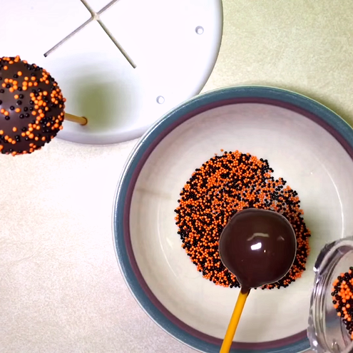 Cake pops na halloween - etap przygotowania 1