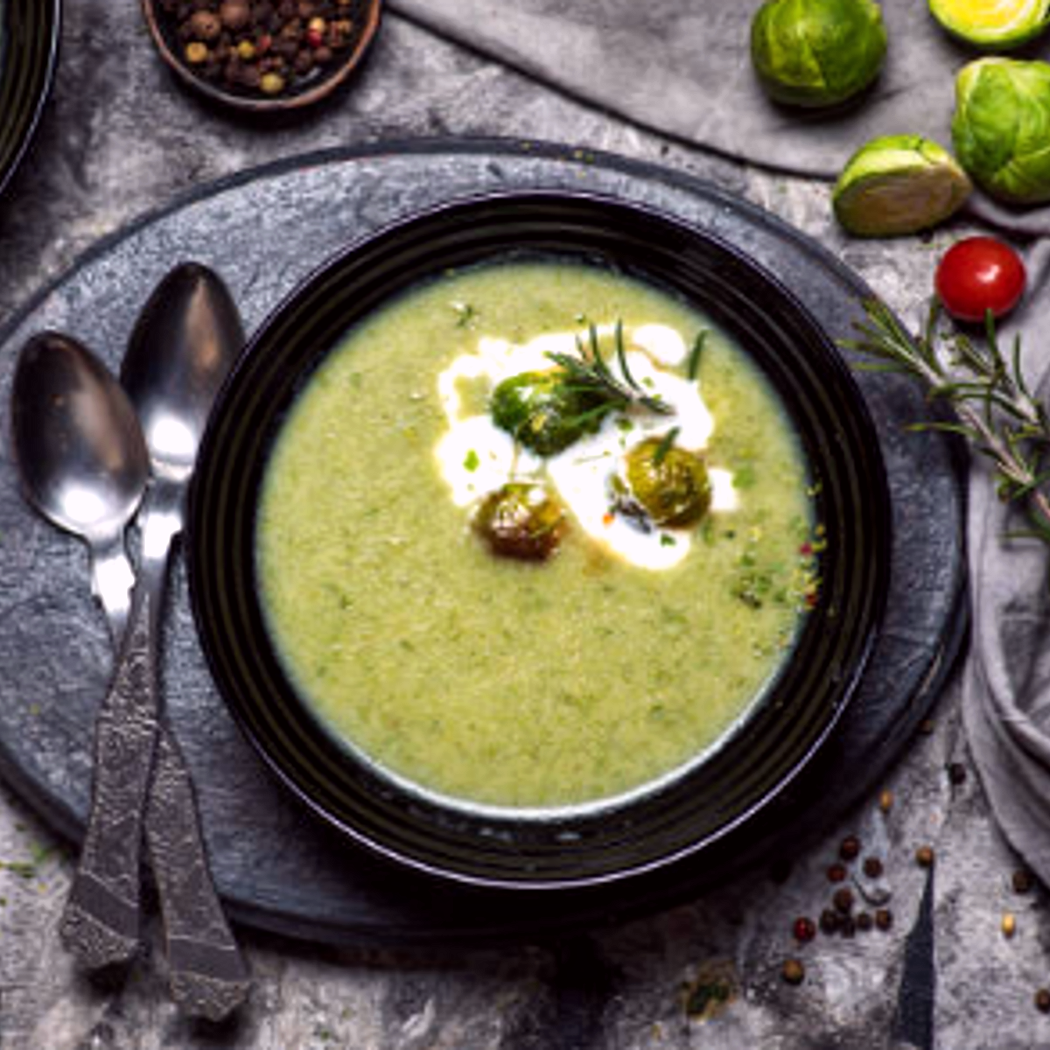 Zuppa cremosa di cavolini di Bruxelles