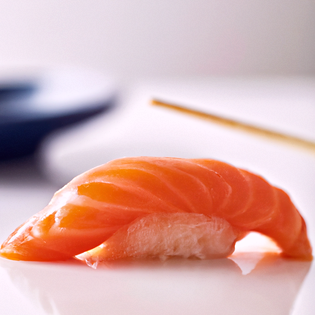 Recipe preview How to make Japanese Salmon Nigiri Sushi