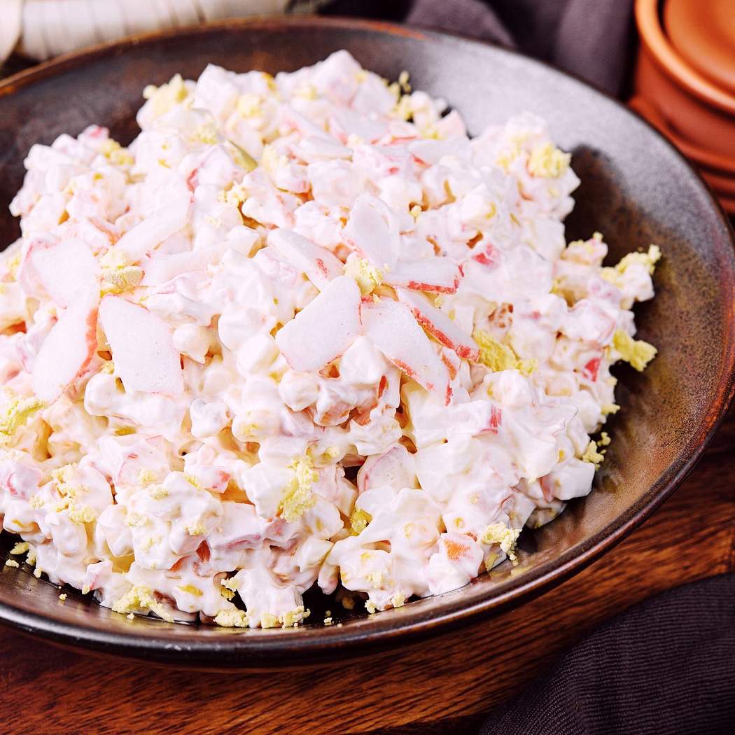 Insalata di granchio e cetrioli