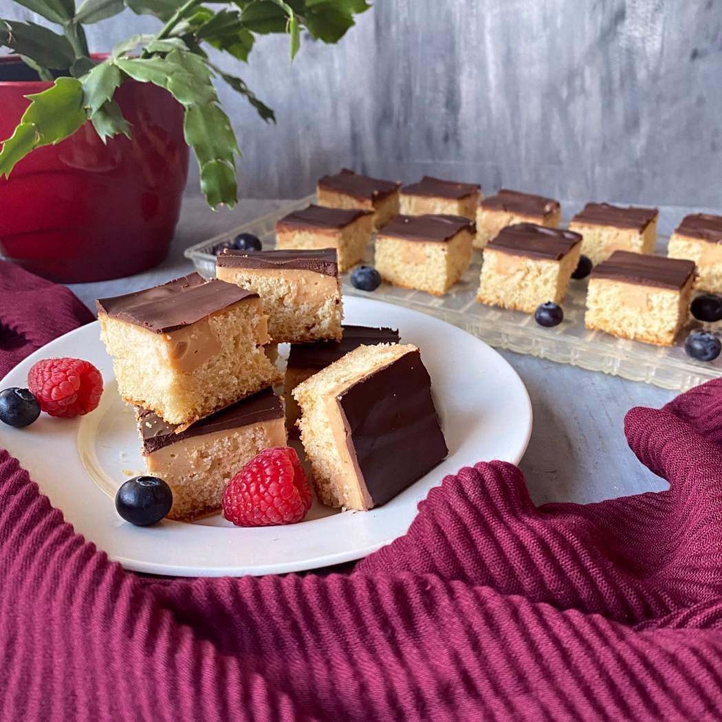 Torta di biscotto con budino