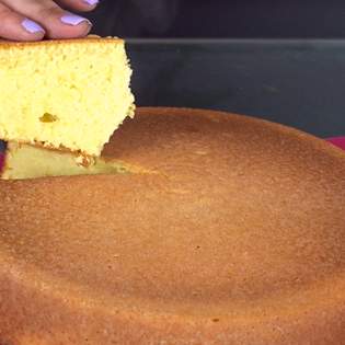Recipe preview The best recipe for the fluffiest homemade vanilla cake.