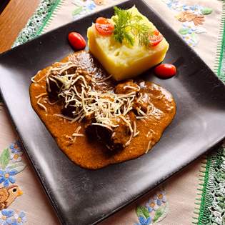 Recipe preview Beef with mushrooms and wine