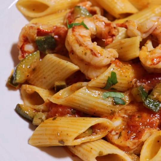 Anteprima ricetta Pasta zucchine e gamberetti