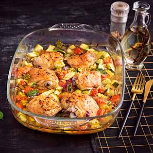 Recipe preview Roasted chicken thighs on vegetables
