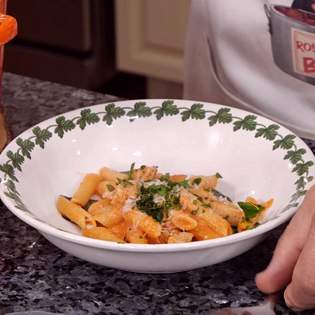 Recipe preview Homemade Italian creamy Penne alla Vodka with chicken recipe