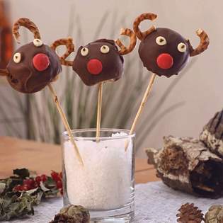 Recipe preview Christmas reindeer cake pops recipe
