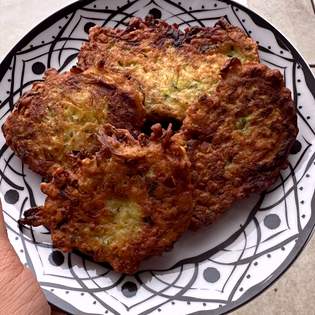 Recipe preview Zucchini pancakes with oat flakes