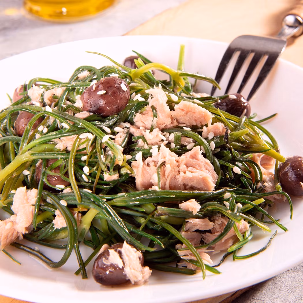 Agretti in padella con tonno