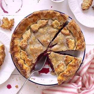 Recipe preview Homemade Sweet Cherry Pie